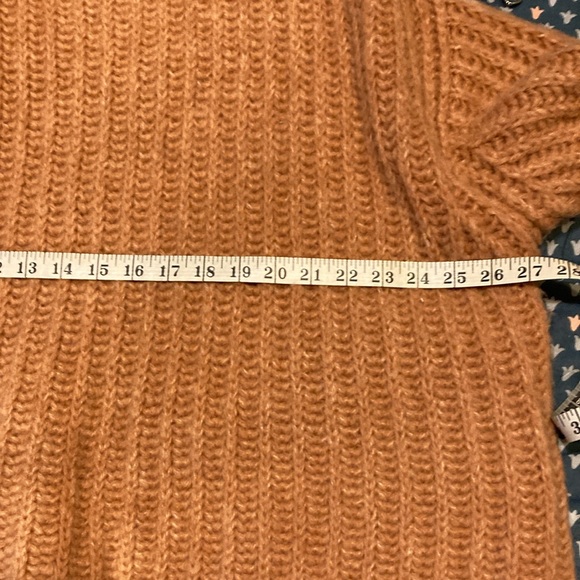 Free People soft turtleneck. sz. M - Picture 3 of 5